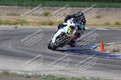 media/Jun-14-2025-Lets Ride (Sat) [[c36d48699a]]/B Group/1120am (Grapevine)/